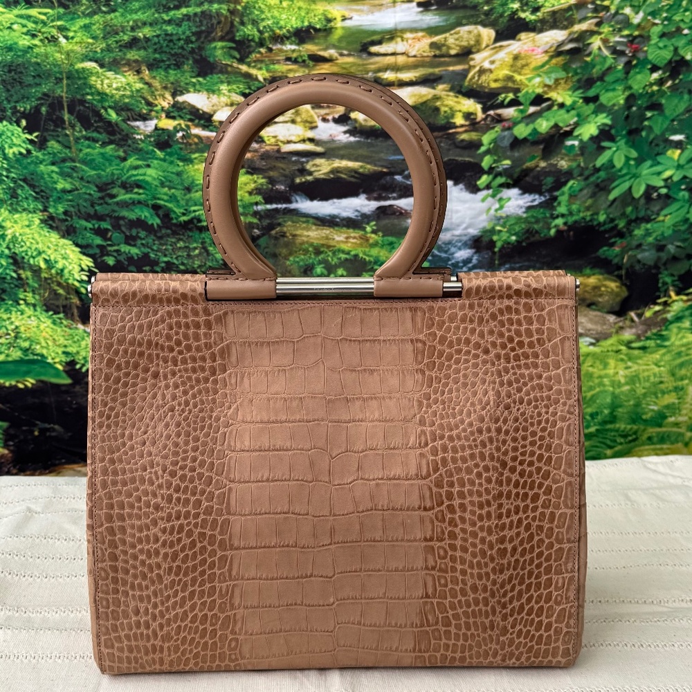 SALVATORE FERRAGAMO CROC EMBOSSED TOP HANDLE BEAUTIFUL RARE HANDBAG